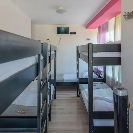 Puzzle Alfa Hostel